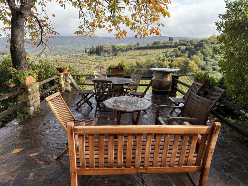 ワイナリー　キャンティ地方　田舎滞在　トスカーナ絶景